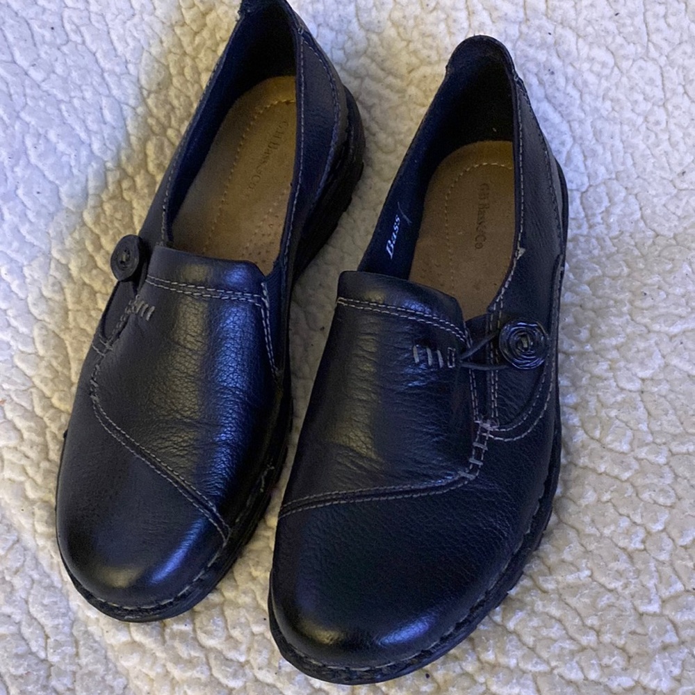 Bass leather shoes. Size 7.5